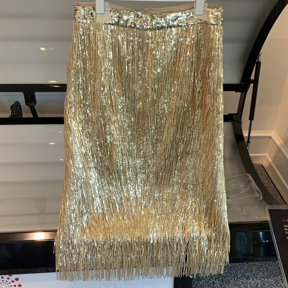 NWT Elie  Tahari.  Skirt Gold Sequin Fringe Midi Skirt. Size 12